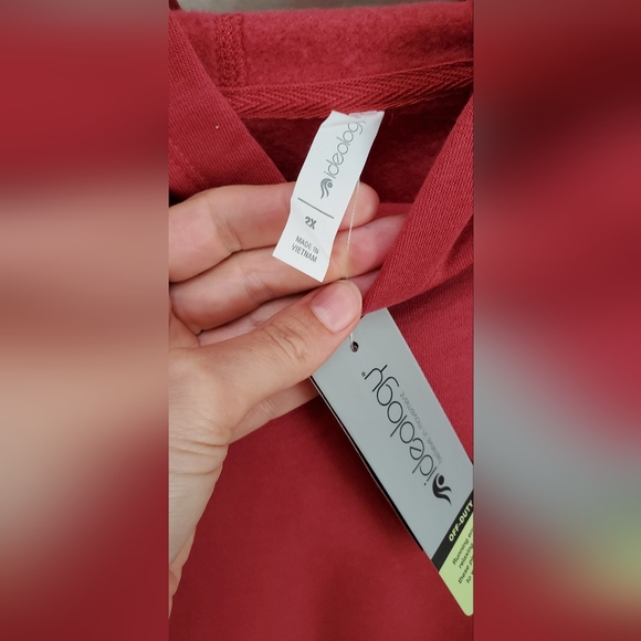 IDEOLOGY ROSETTA RED HOODIE SWEATSHIRT NWT 2X - Picture 3 of 7
